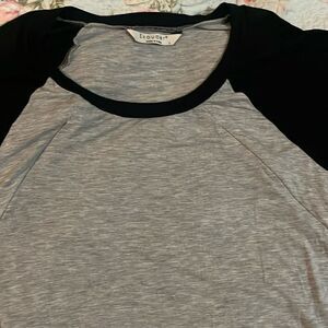 Ekouaer nursing gown